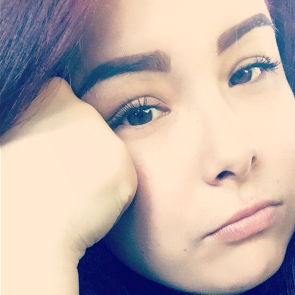 Meet your Posher, Breanna